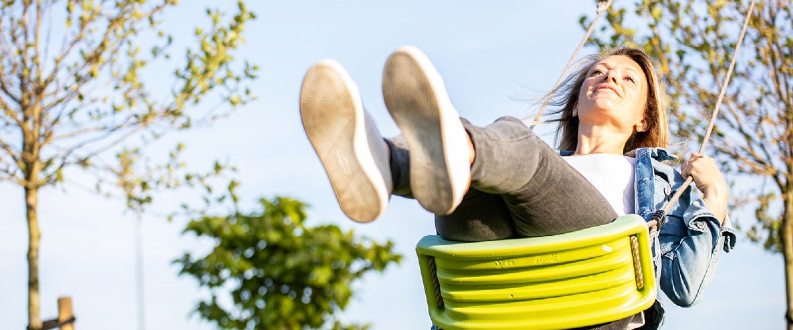 De Psychologie Achter het Dragen van Oorbellen